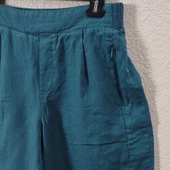 ATHLETA LINEN Shorts with Elastic Waistband and Relaxed Fit - Picture 4 of 15